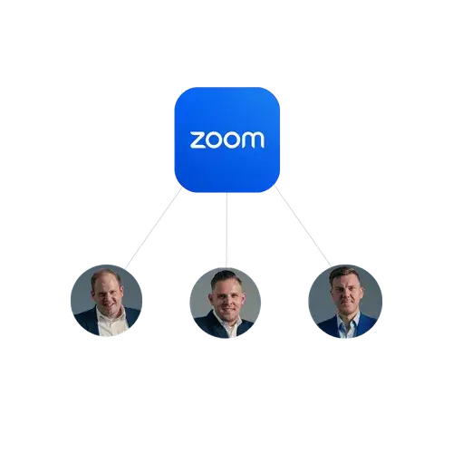 Eine Grafik mit dem Zoom-Logo und unseren drei Immobilienexperten das eine mögliche Online-Erstberatung mit Ihnen darstellt