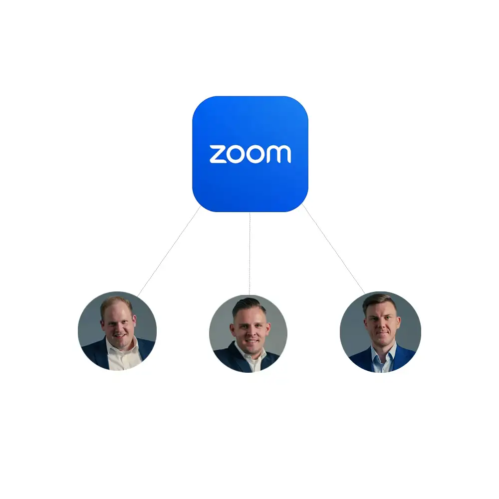Eine Grafik mit dem Zoom-Logo und unseren drei Immobilienexperten das eine mögliche Online-Erstberatung mit Ihnen darstellt